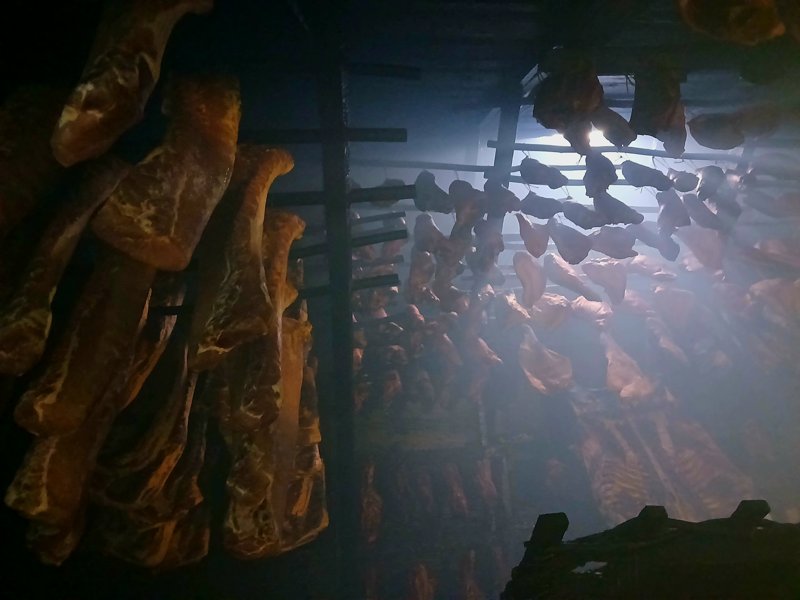 Suhomesnati proizvodi